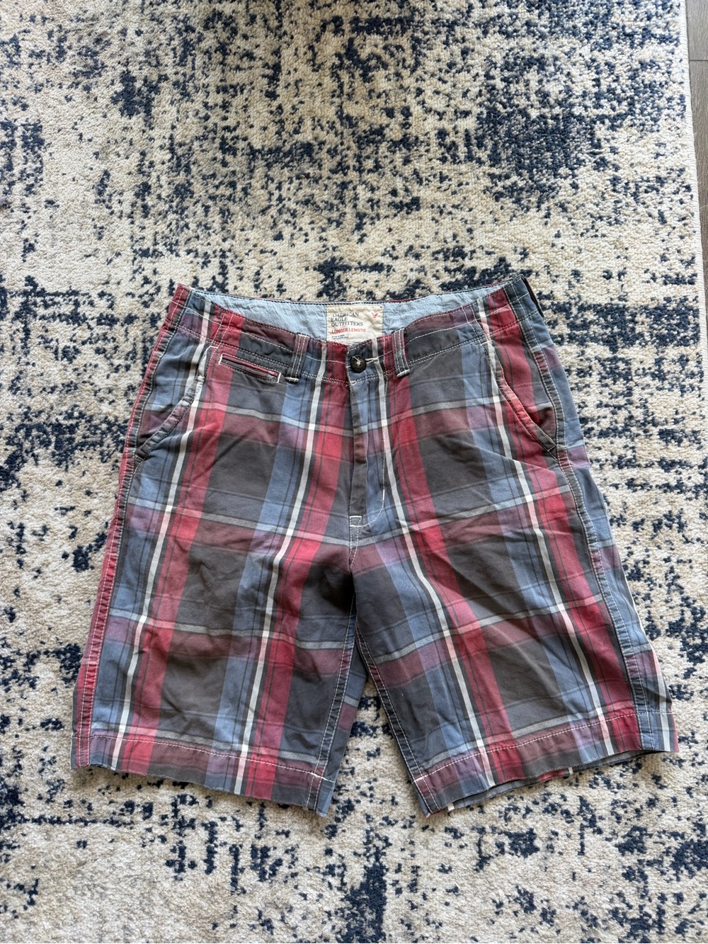 American Eagle Outfitters 2000s Men's Plaid Cotton Shorts - Red & Blue